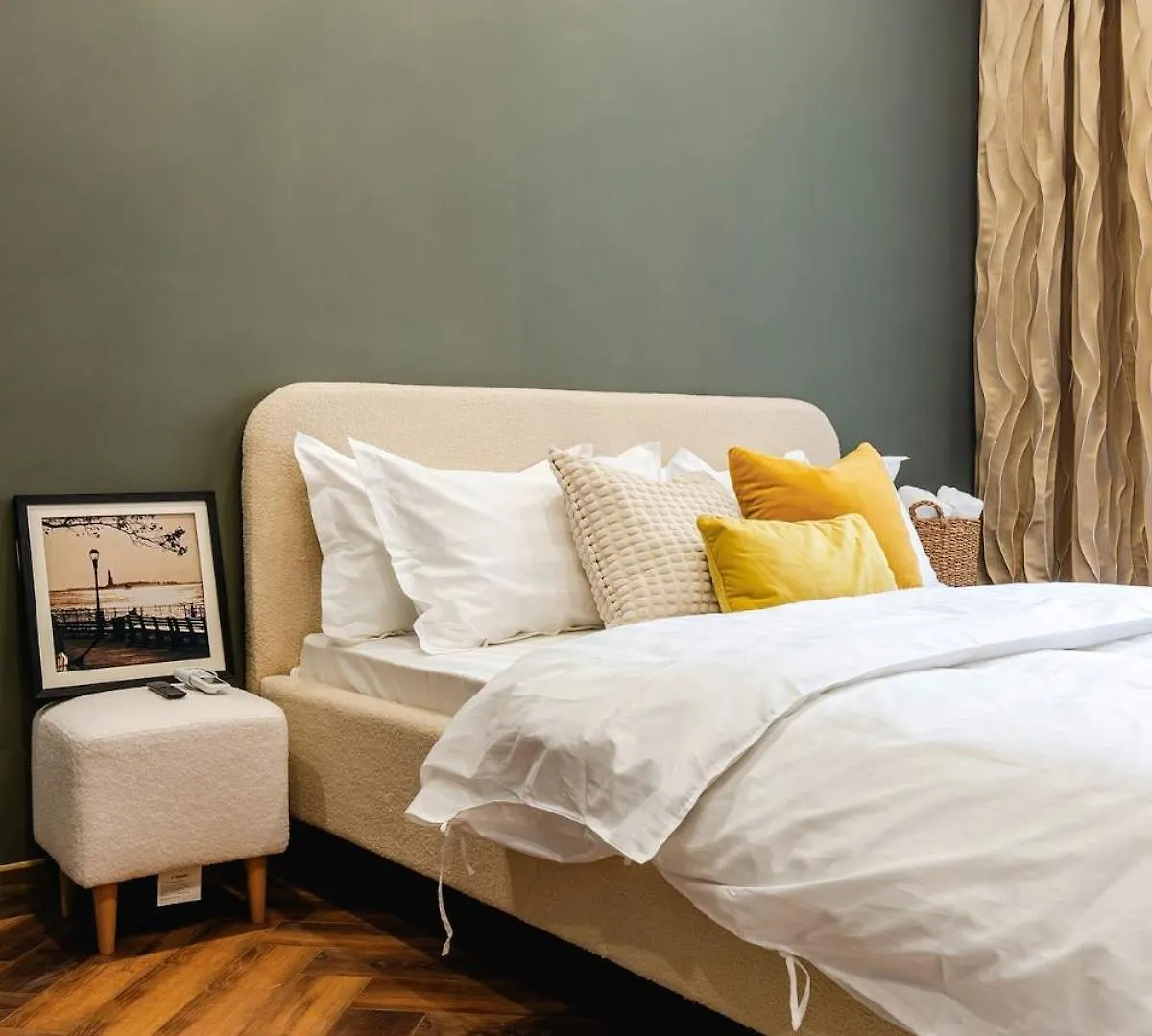 Cozy Retreat In The City Center, Near Arbat & Mall Almaty