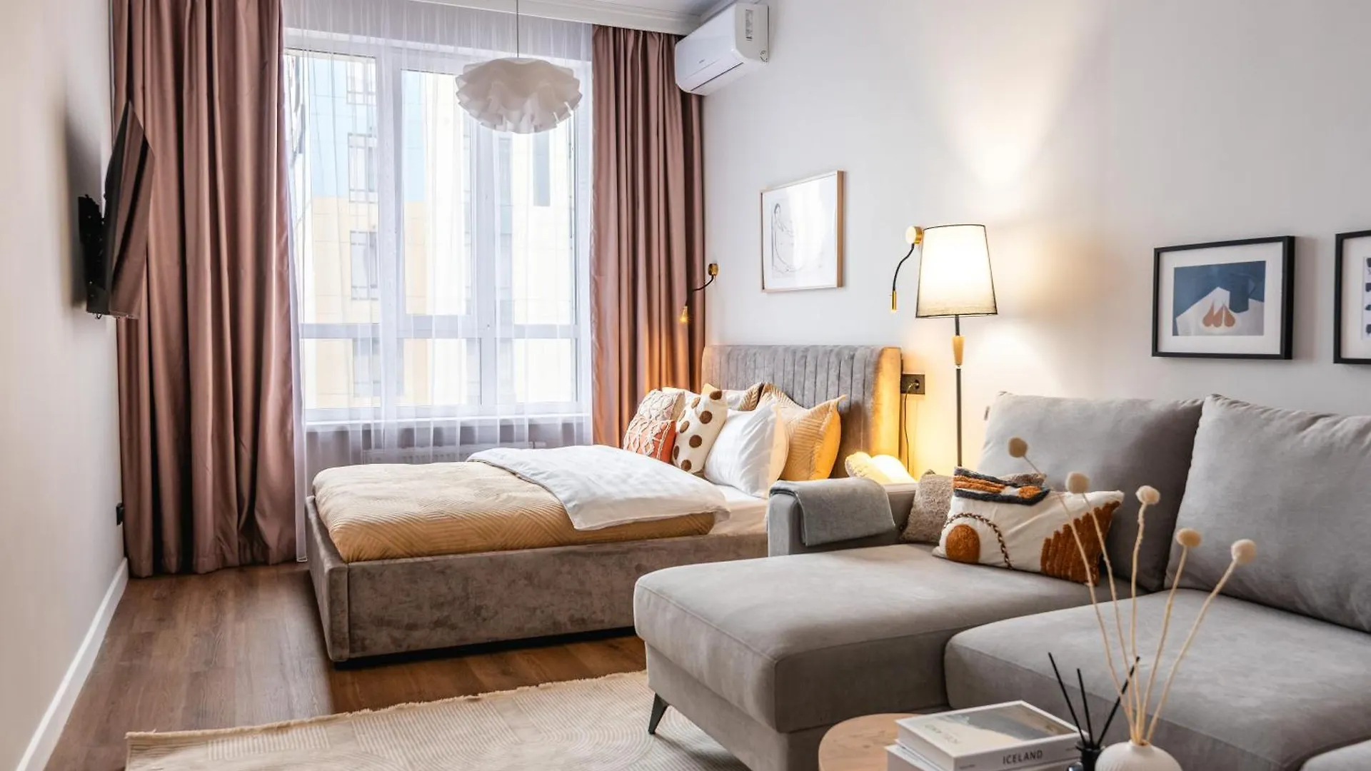 Cozy Retreat In The City Center, Near Arbat & Mall Almaty