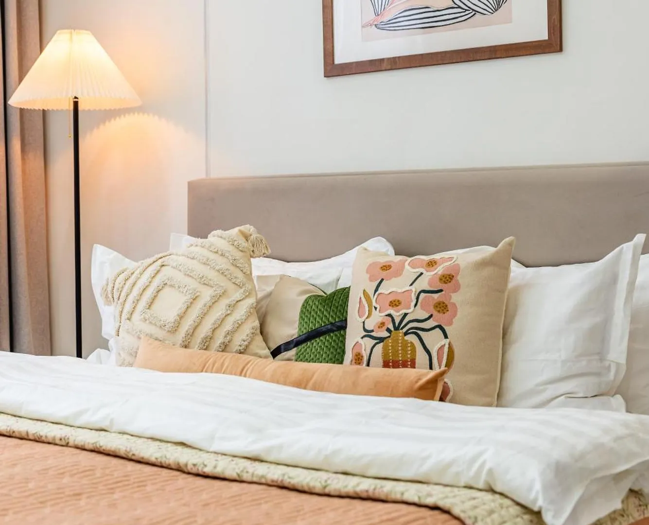 Cozy Retreat In The City Center, Near Arbat & Mall Almaty