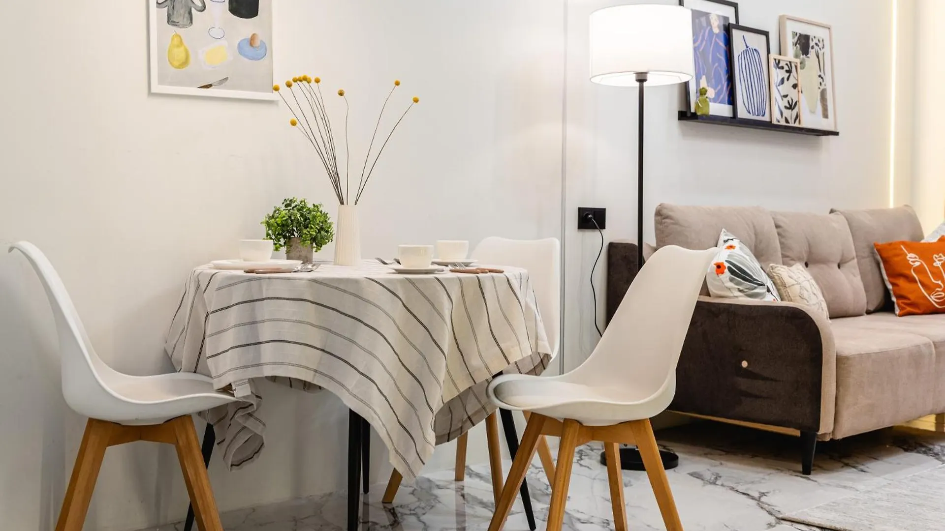 Cozy Retreat In The City Center, Near Arbat & Mall Almaty Kazakhstan